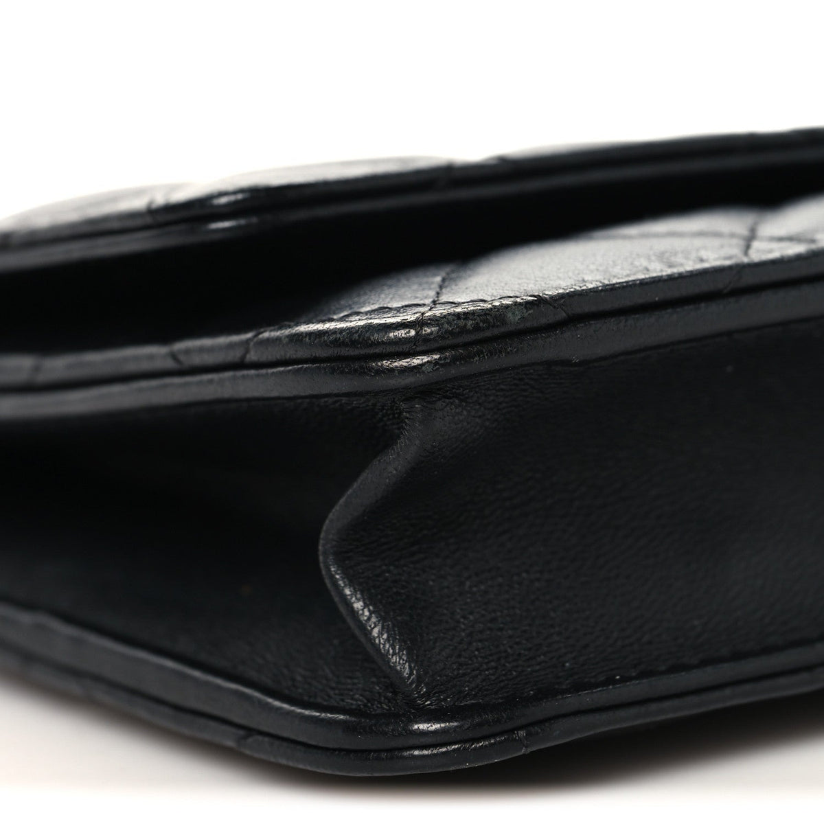 Lambskin Quilted Wallet On Chain WOC Black