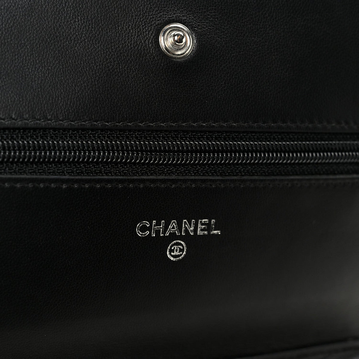 Lambskin Quilted Wallet On Chain WOC Black