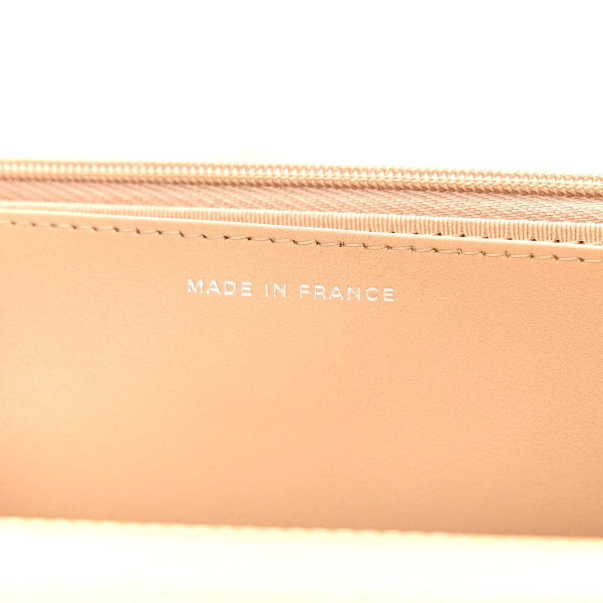Caviar Quilted Wallet on Chain WOC Beige
