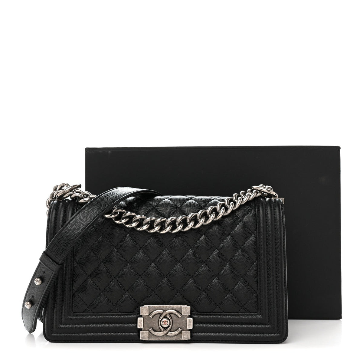 Caviar Quilted Medium Boy Flap Black