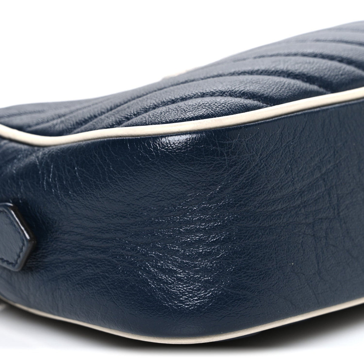 Vintage Effect Calfskin Matelasse Diagonal Small Torchon GG Marmont Chain Shoulder Bag Blue Agata Mystic White