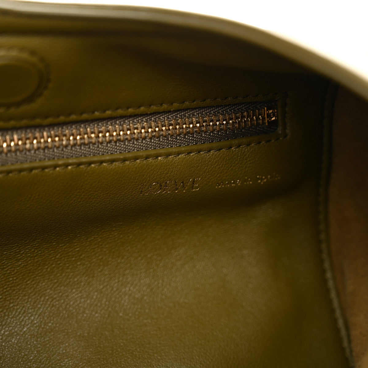 Mellow Nappa Small Squeeze Bag Olive