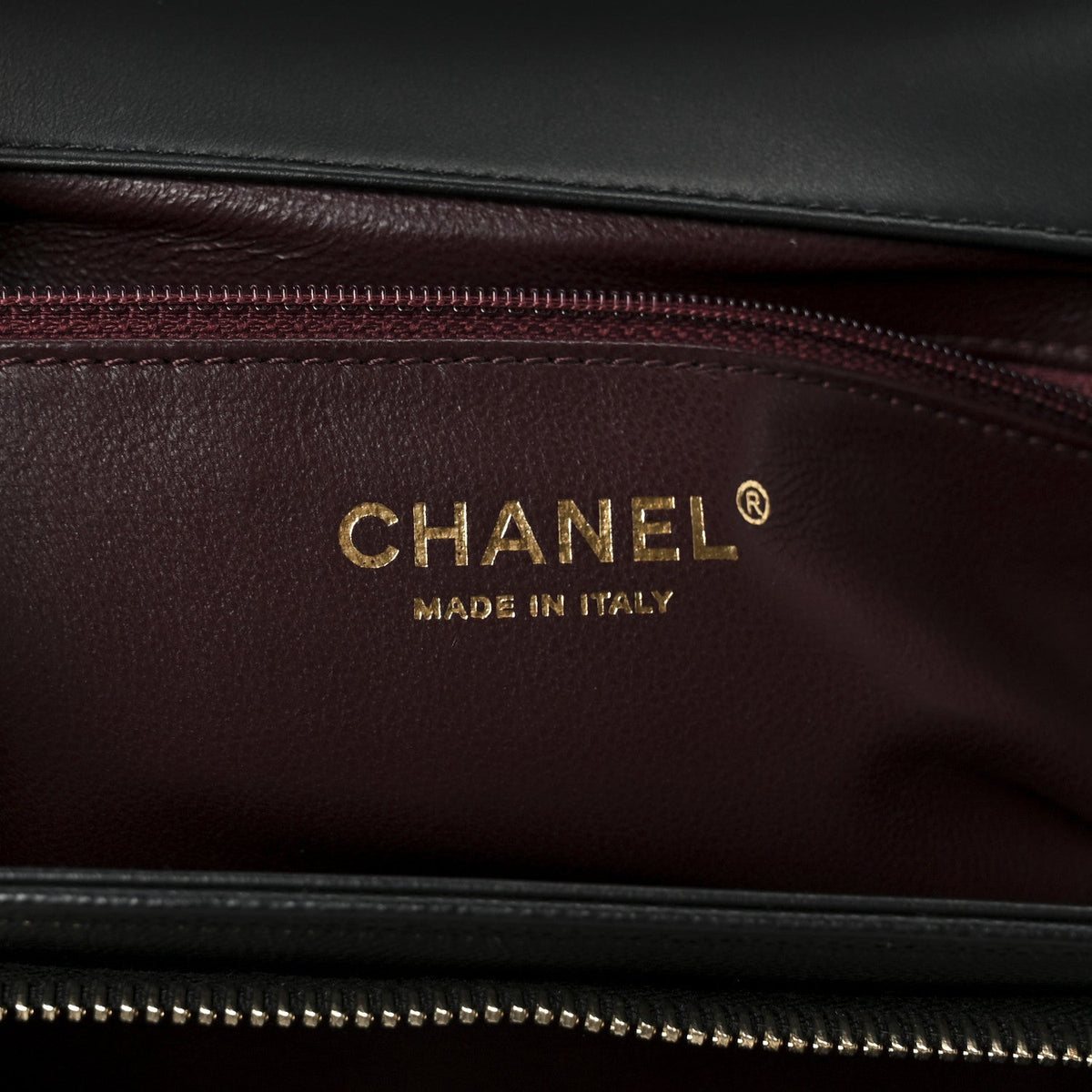 Caviar Quilted Medium Business Affinity Flap Black
