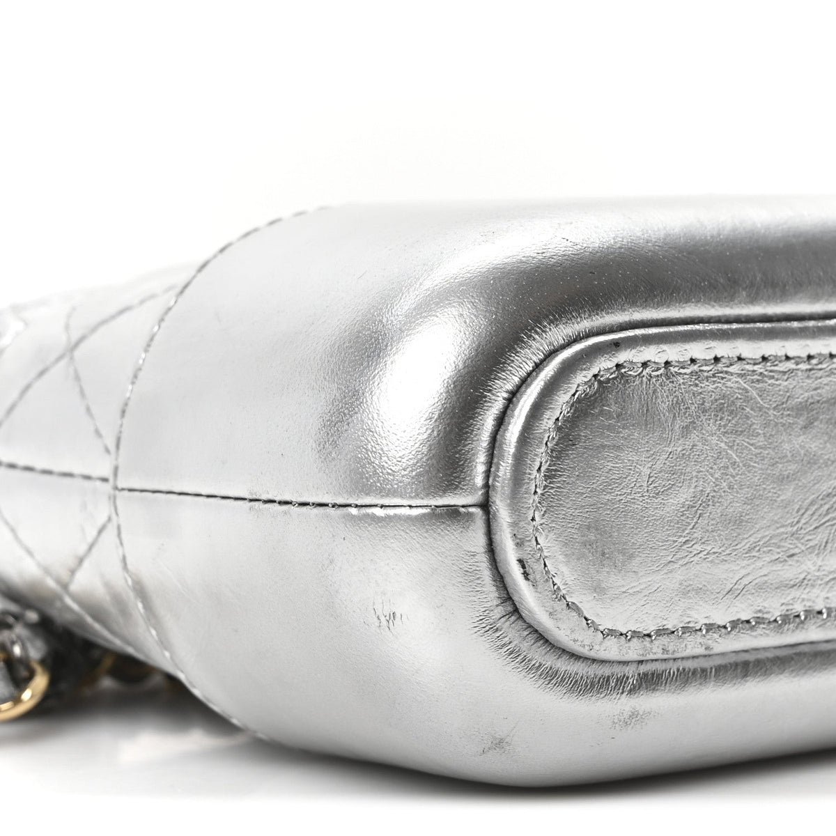 Metallic Lambskin Calfskin Quilted Small Gabrielle Clutch With Chain Silver