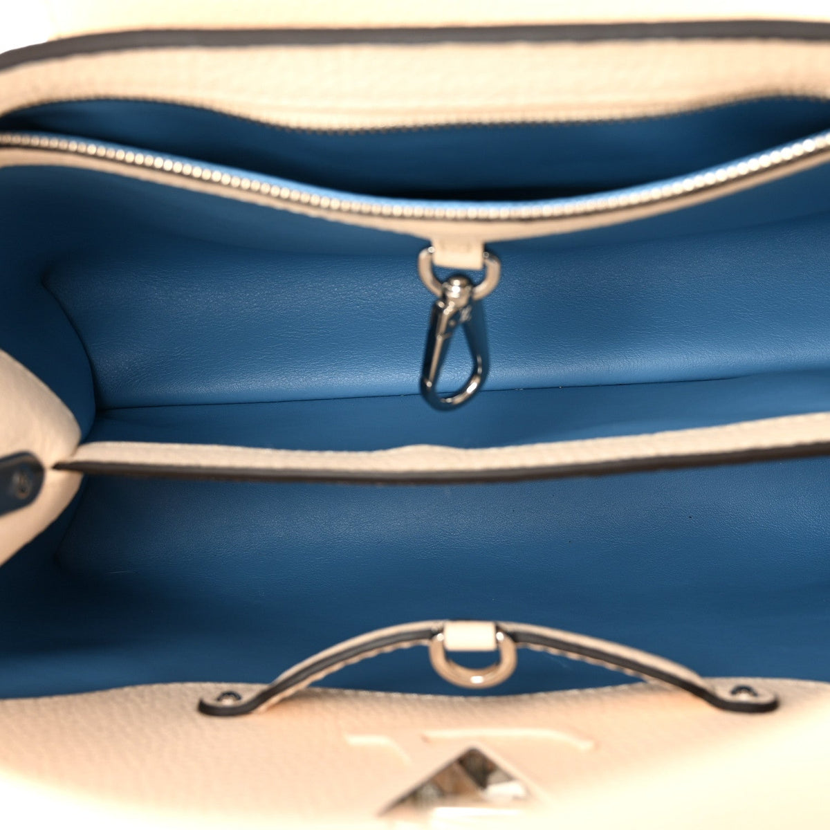 Taurillon Capucines MM Gradient Blue