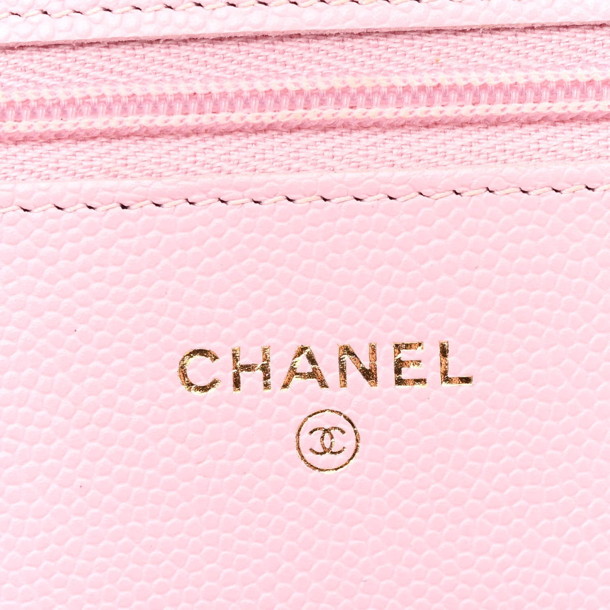 Caviar Quilted Wallet on Chain WOC Light Pink
