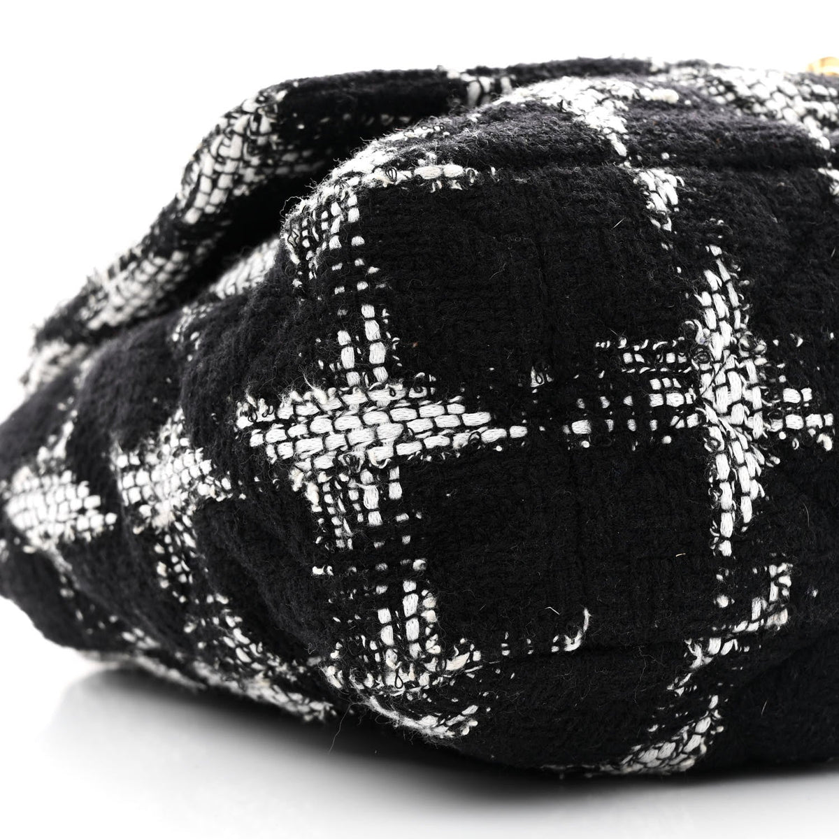 Tweed Quilted Maxi Chanel 19 Flap Black White