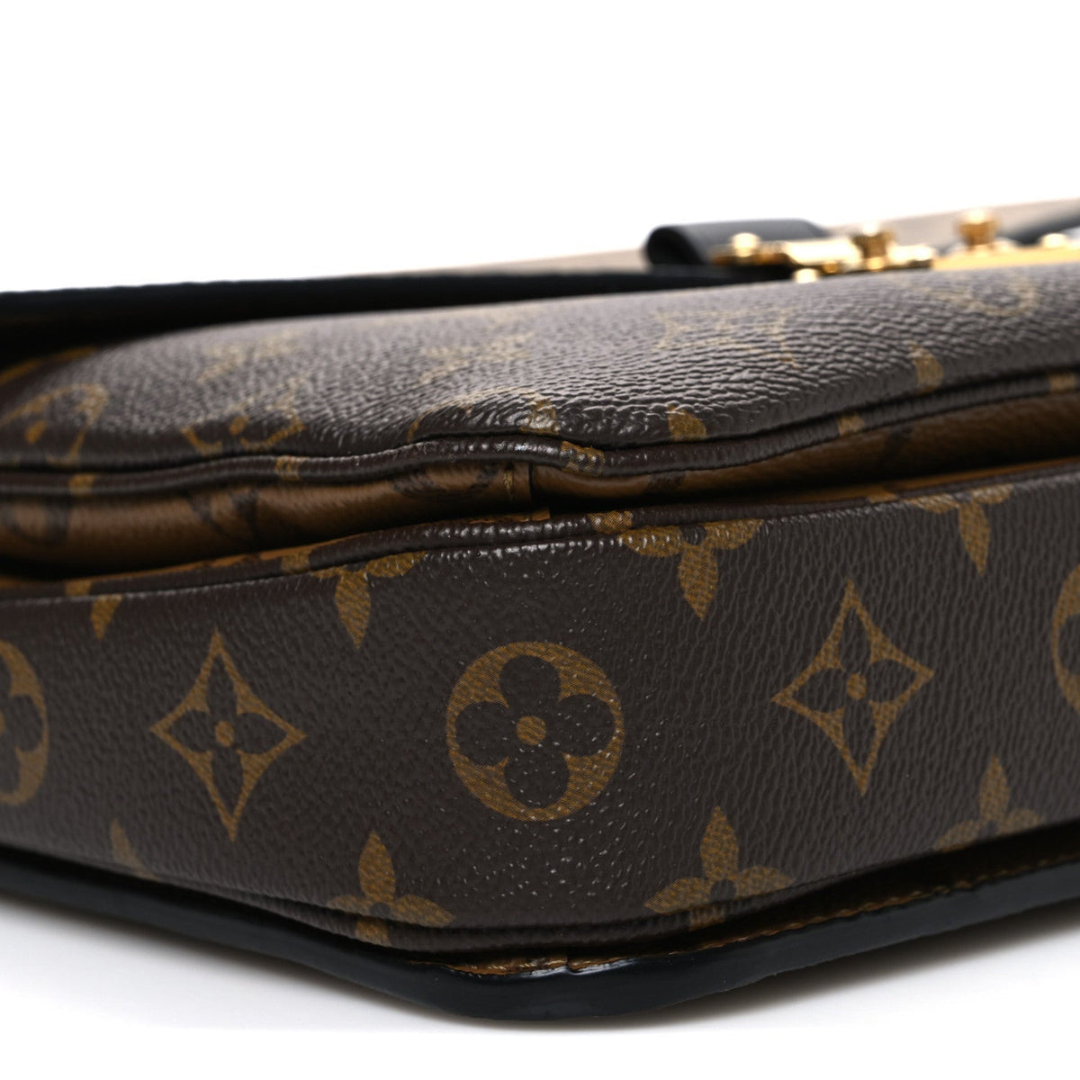 Reverse Monogram Pochette Metis