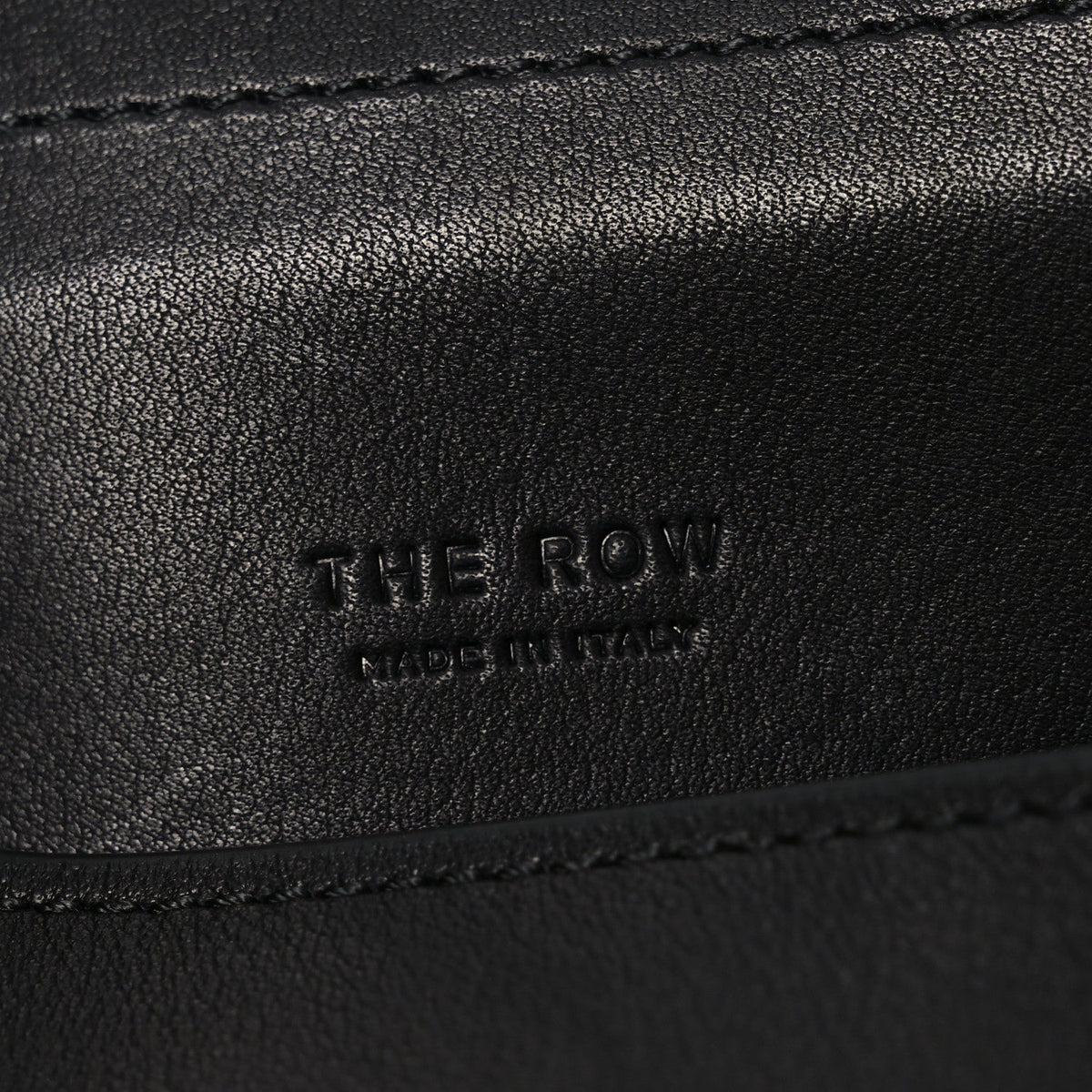 Smooth Calfskin Peggy Bag Black