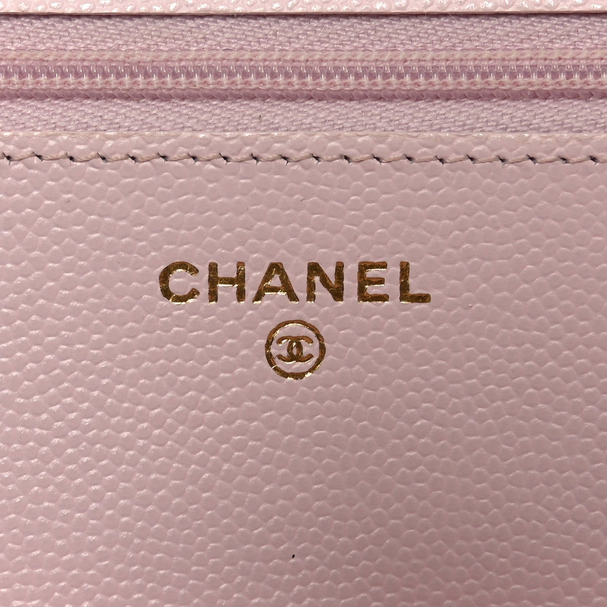 Caviar Quilted Wallet on Chain WOC Light Pink