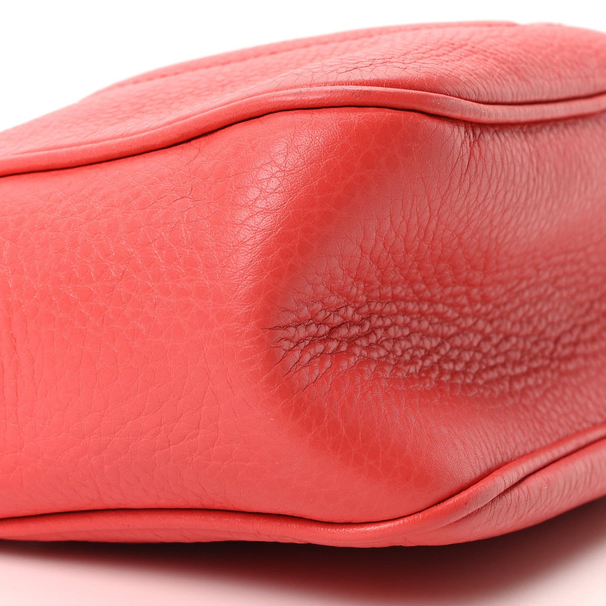 Pebbled Calfskin Small Soho Disco Bag Tabasco Red