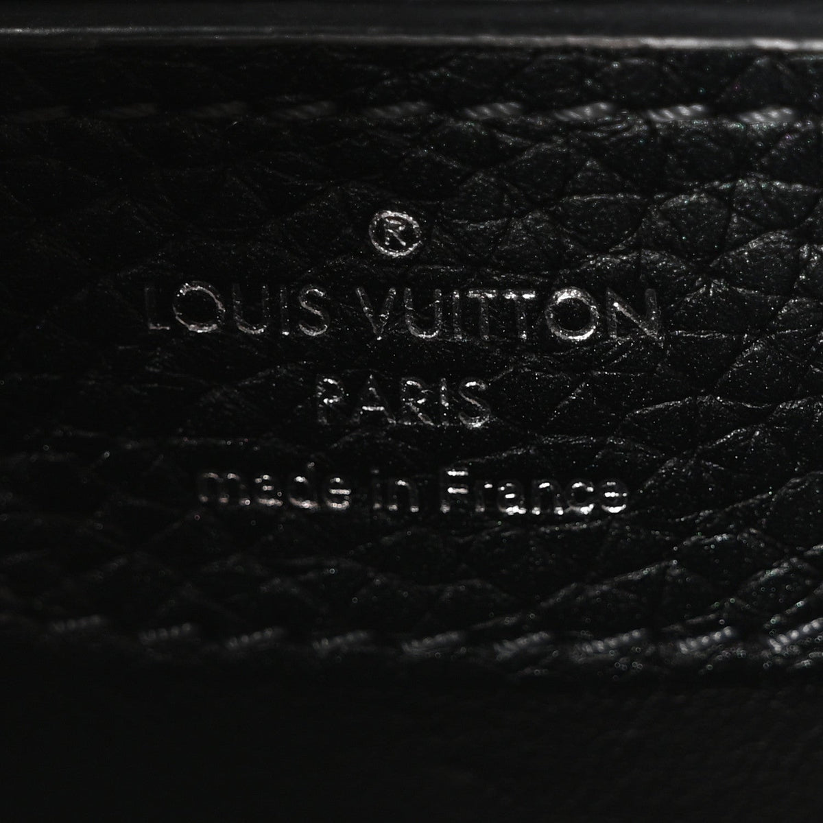 Taurillon Capucines BB Scarabeo Iridescent Black