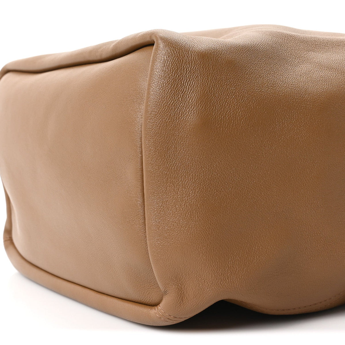 Mellow Nappa Medium Squeeze Bag Oak