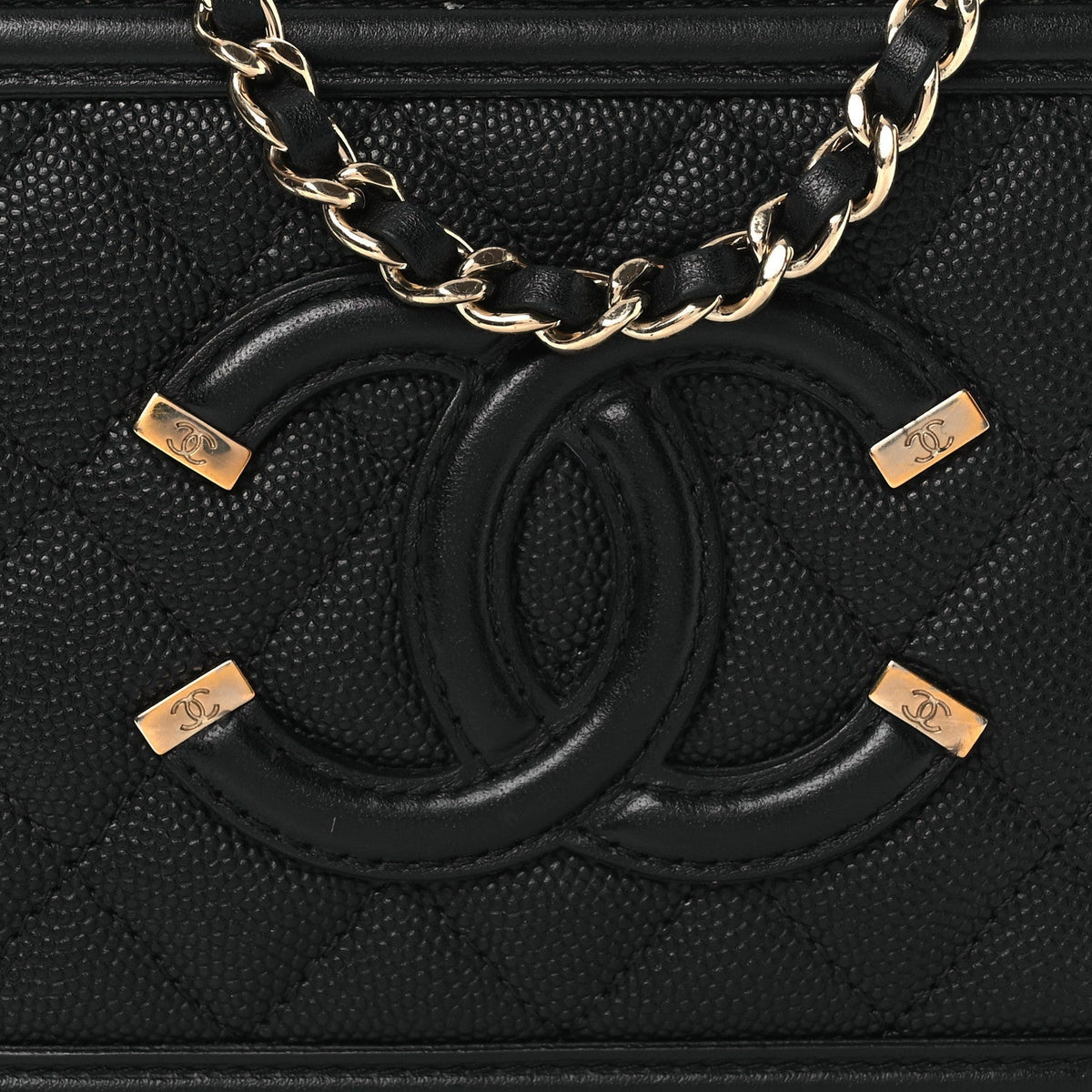Caviar Quilted CC Filigree Vanity Clutch With Chain Black