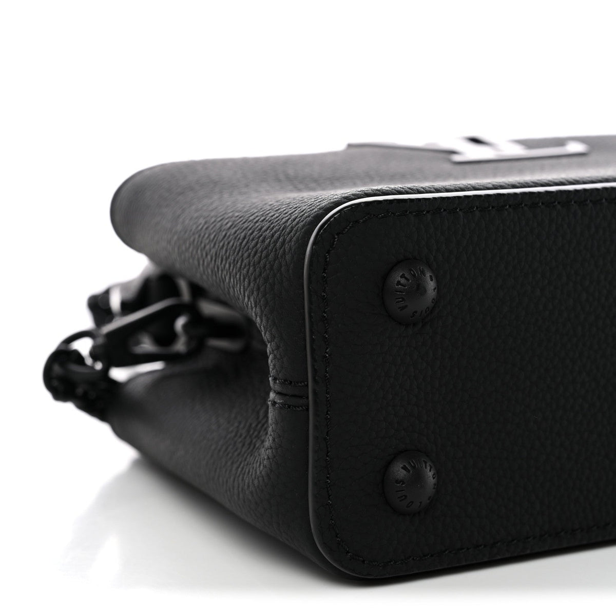 Matte Taurillon Capucines East West Mini All Black