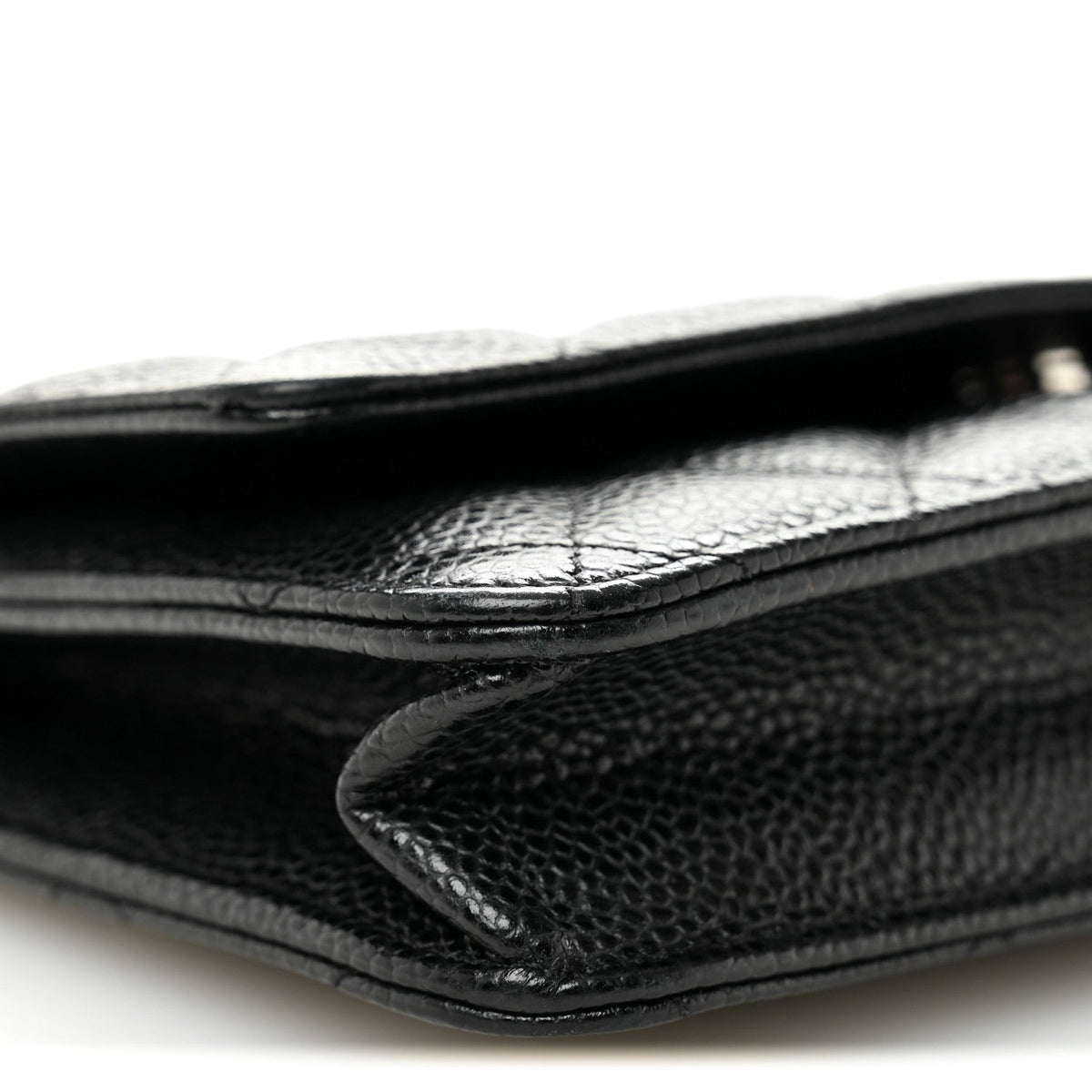 Caviar Quilted Wallet on Chain WOC Black