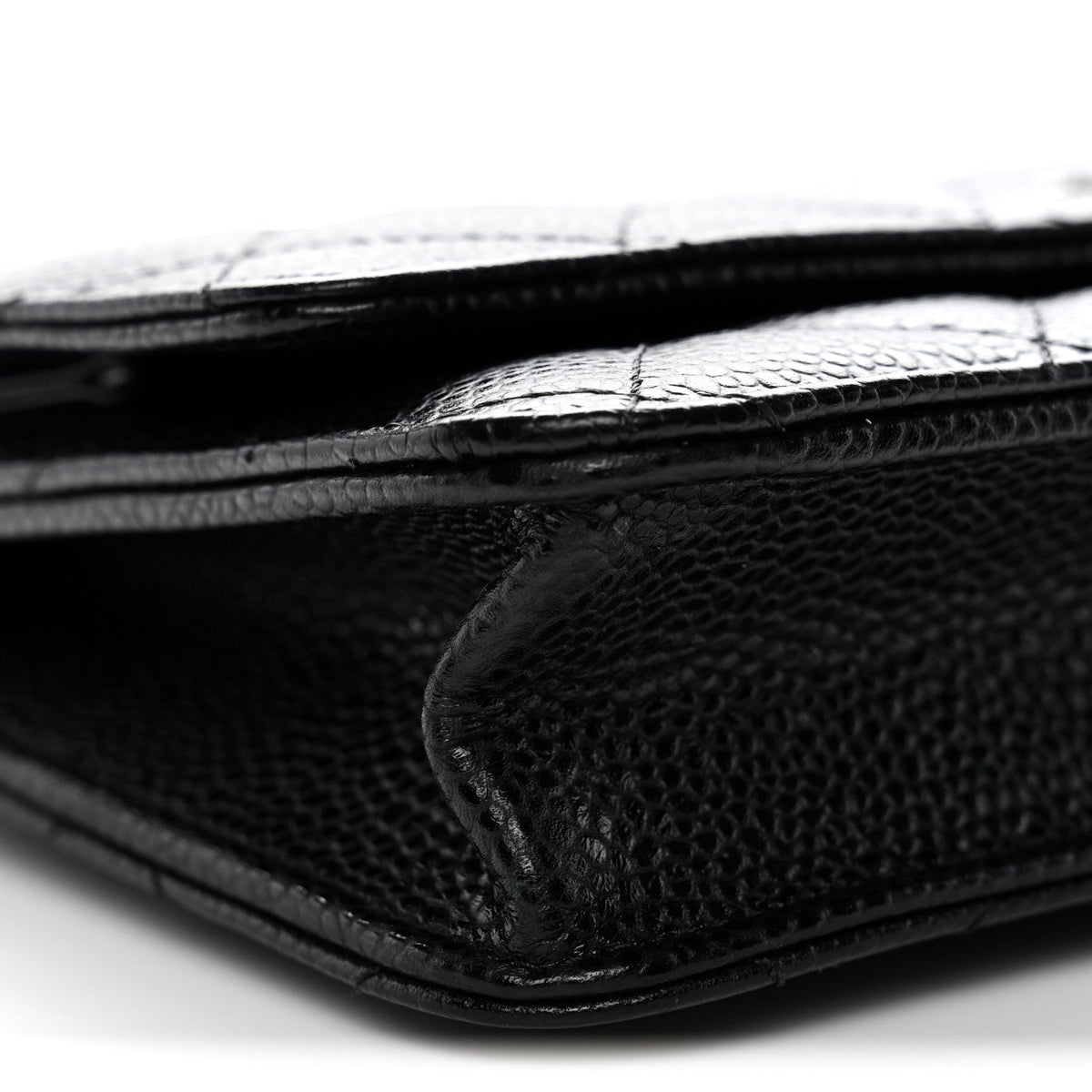 Caviar Quilted Wallet on Chain WOC Black