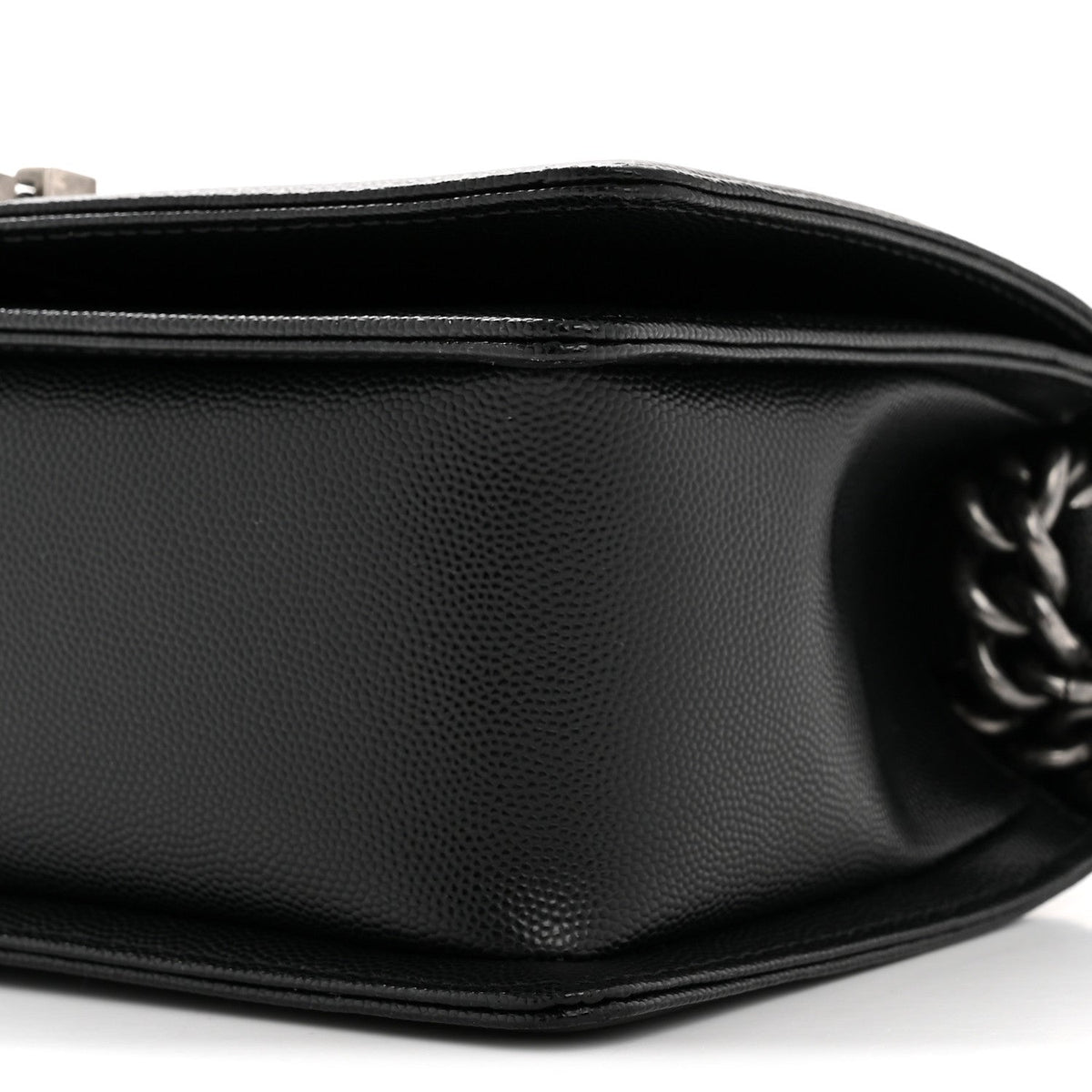 Caviar Quilted Medium Boy Flap Black