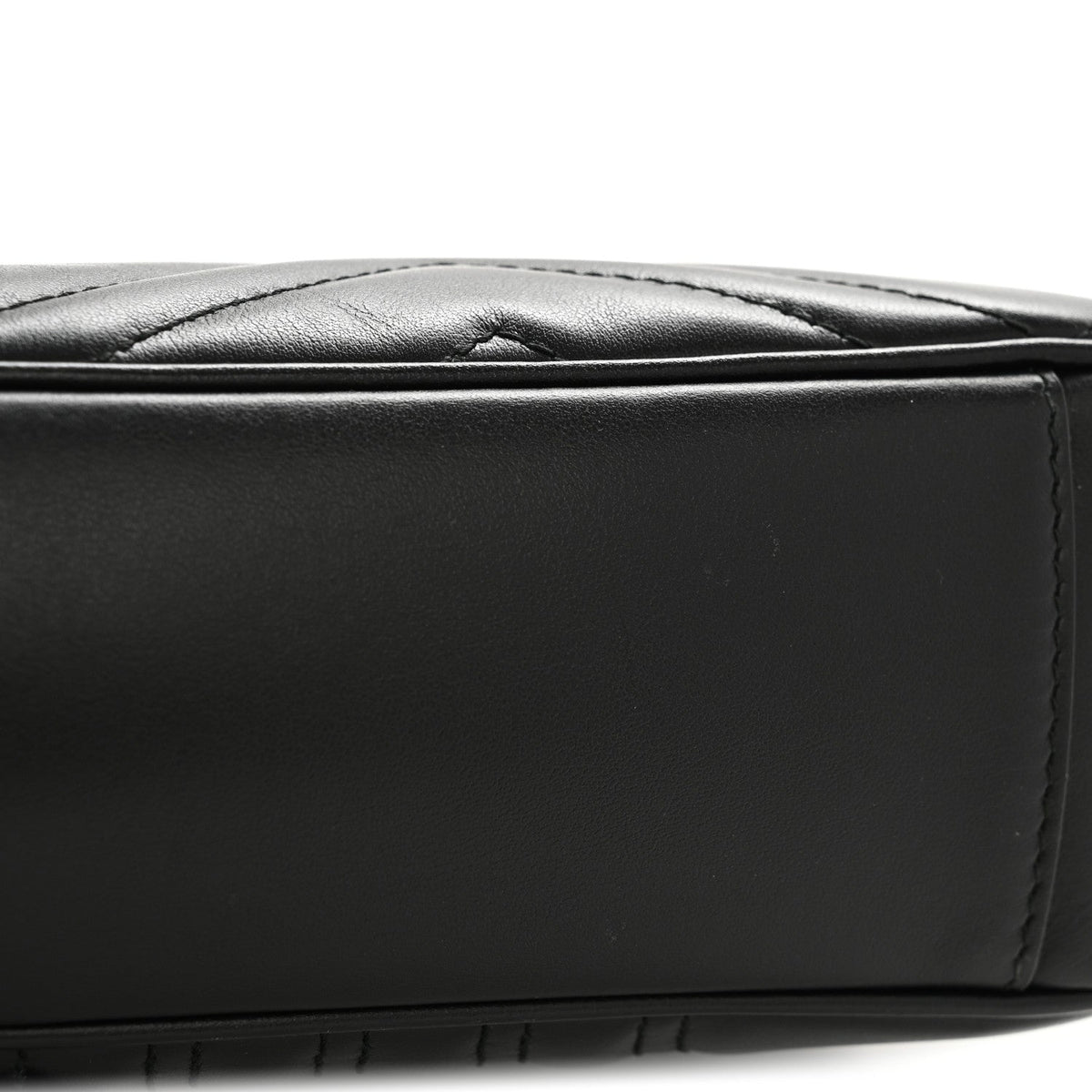 Calfskin Matelasse Medium GG Marmont Shoulder Bag Black