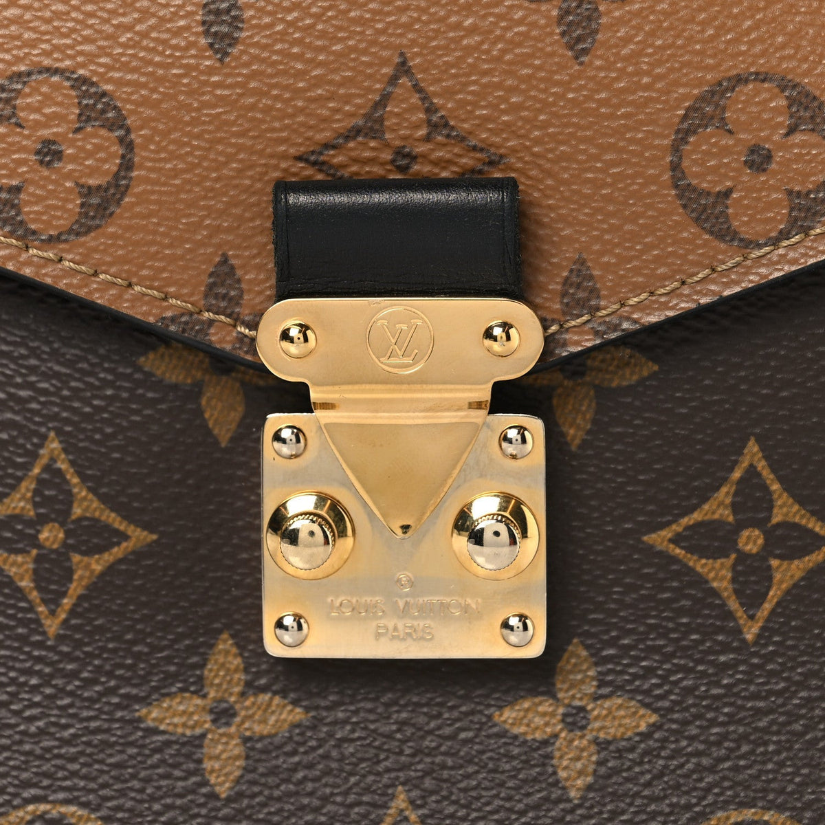 Reverse Monogram Pochette Metis