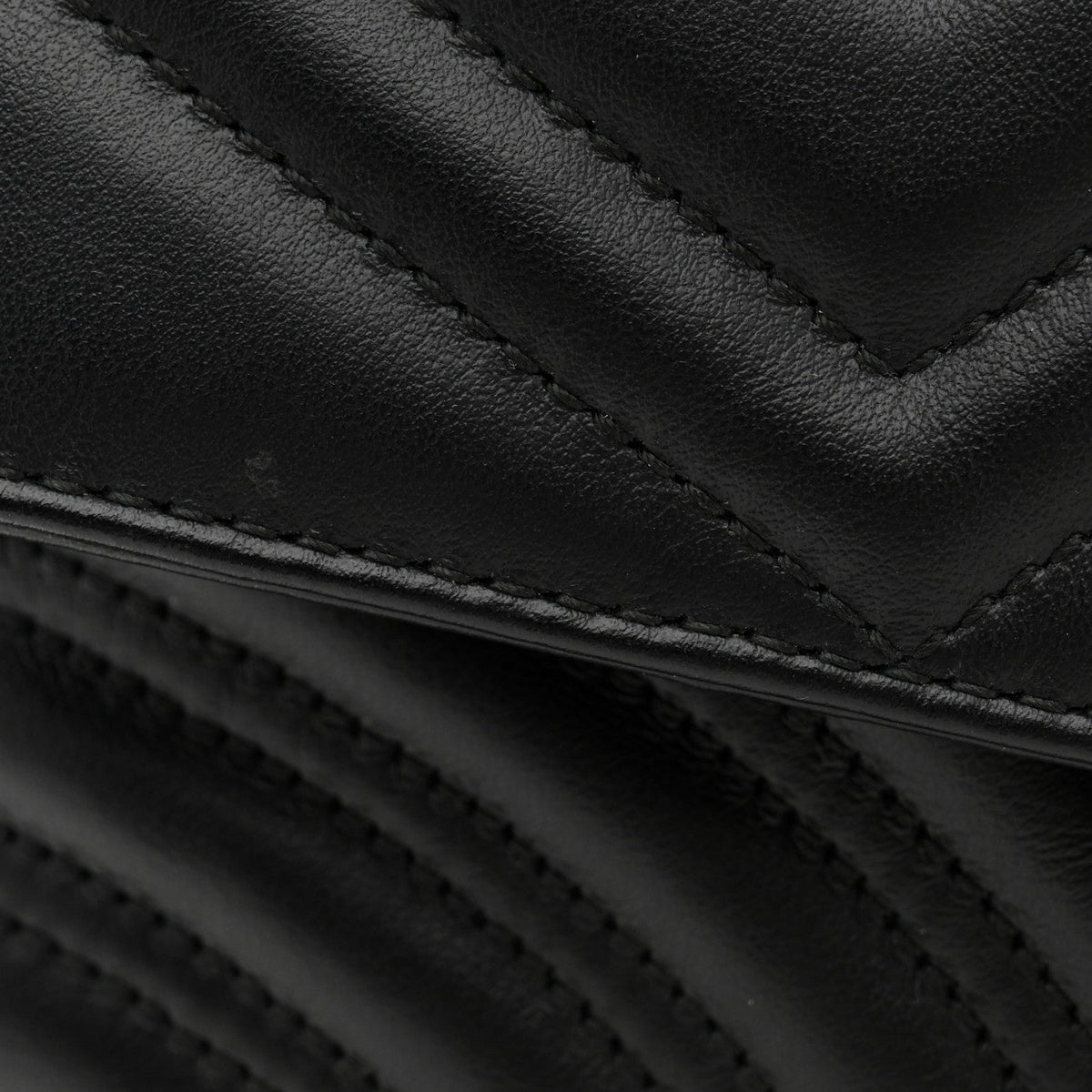 Calfskin Matelasse Small GG Marmont Shoulder Bag Black