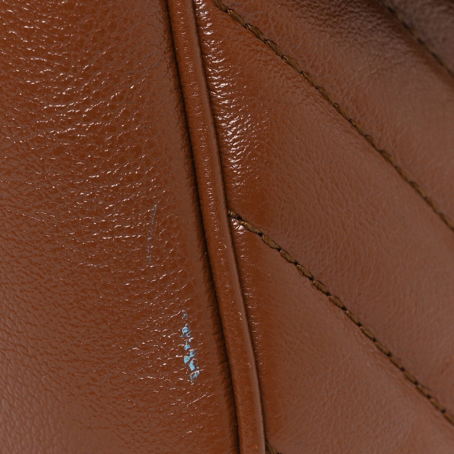 Azalea Calfskin Matelasse Diagonal Small GG Marmont Shoulder Bag Cuir