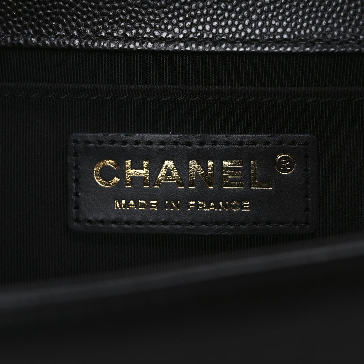 Caviar Quilted Medium Boy Flap Black