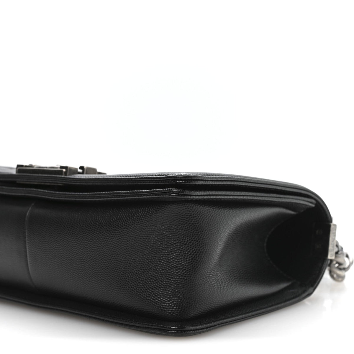 Caviar Quilted Medium Boy Flap Black
