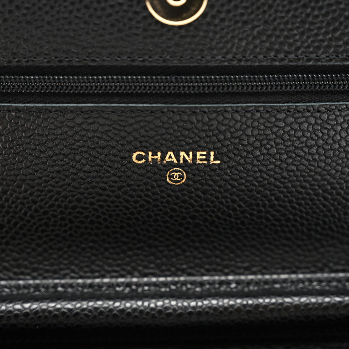 Caviar Quilted Wallet on Chain WOC Black