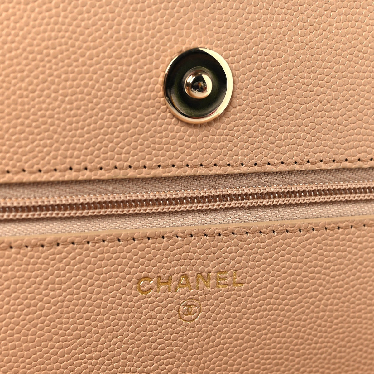 Caviar Quilted Wallet on Chain WOC Beige