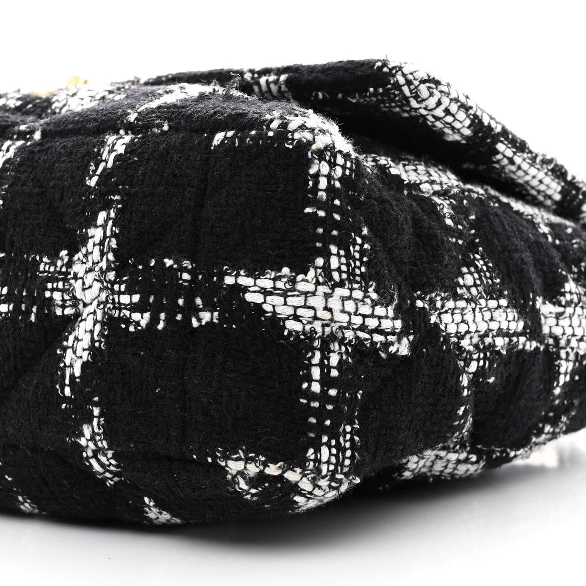 Tweed Quilted Maxi Chanel 19 Flap Black White