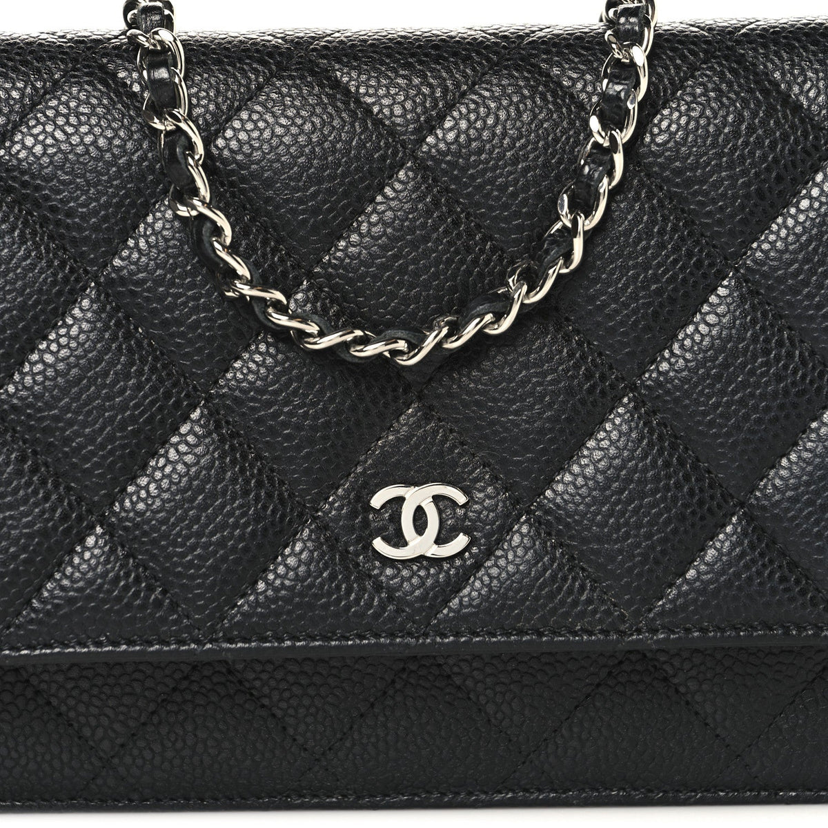 Caviar Quilted Wallet on Chain WOC Black