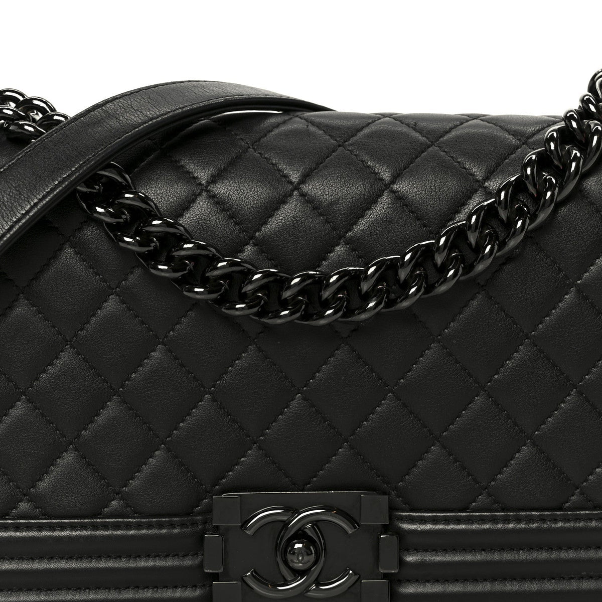Calfskin Quilted Medium Boy Flap So Black