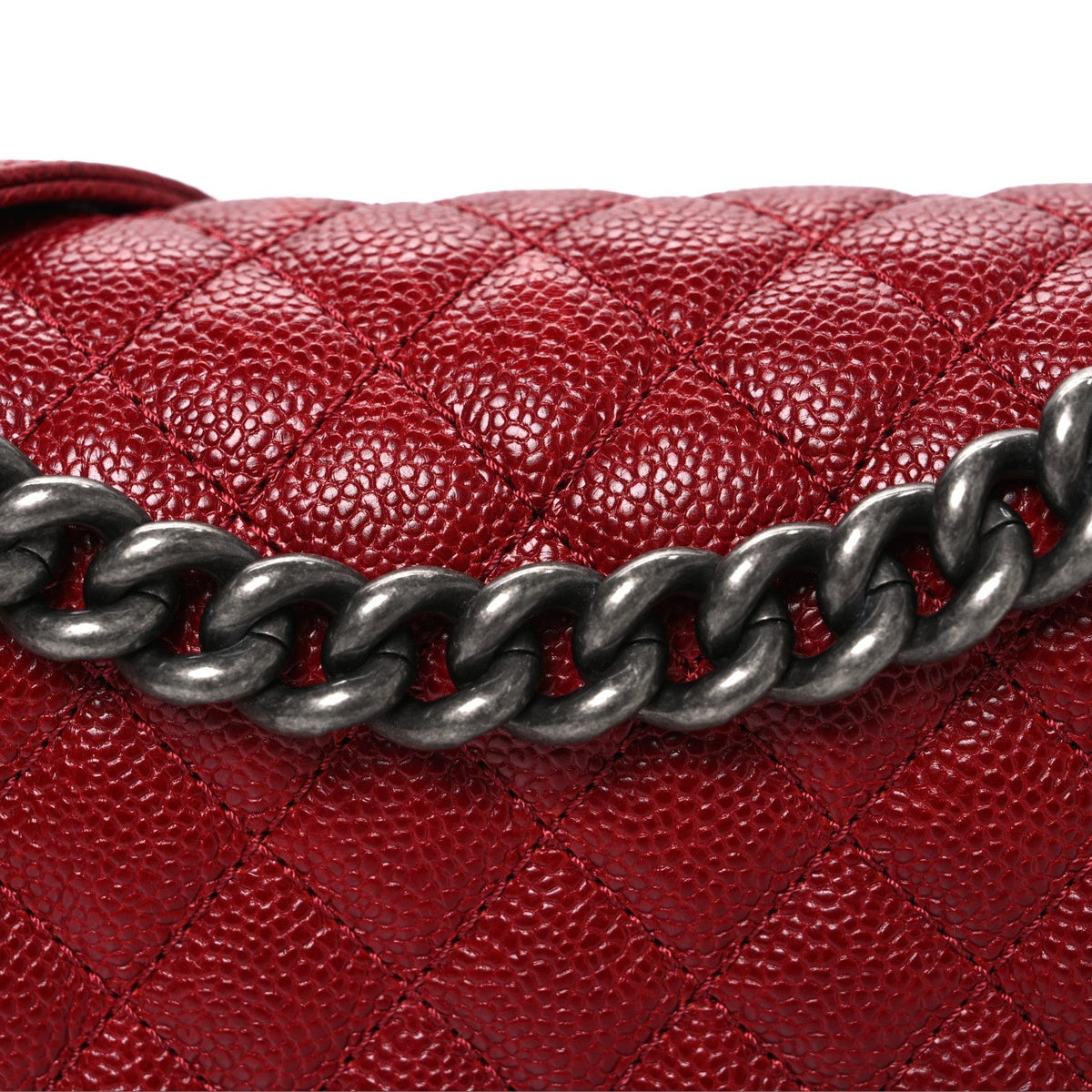 Caviar Quilted Medium Boy Flap Red