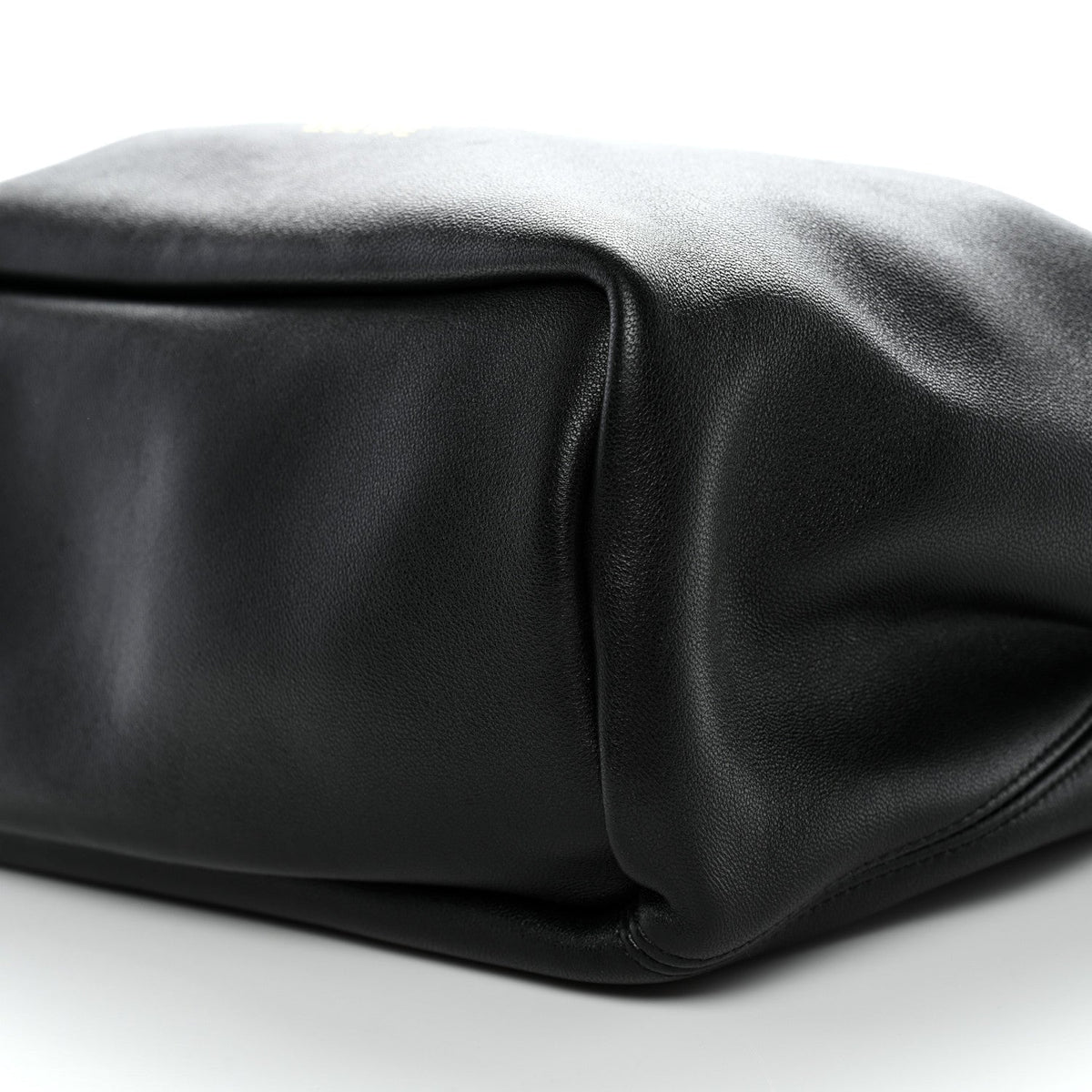 Mellow Nappa Small Monochrome Squeeze Bag Black