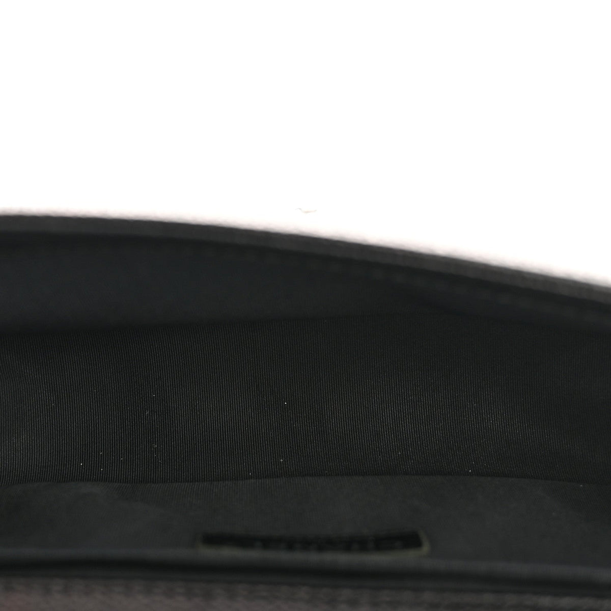 Caviar Quilted Medium Boy Flap Black