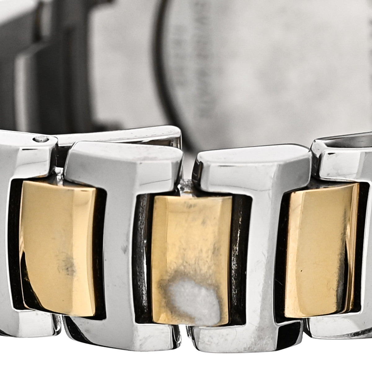 Stainless Steel 32mm Classic Round Quartz Watch Gold BU10118