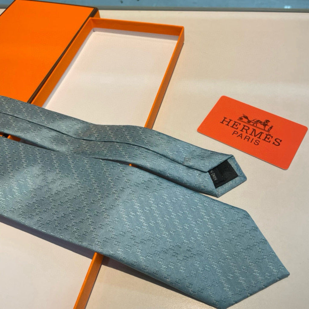 Hermès Men's Diamond H Pattern Silk Tie