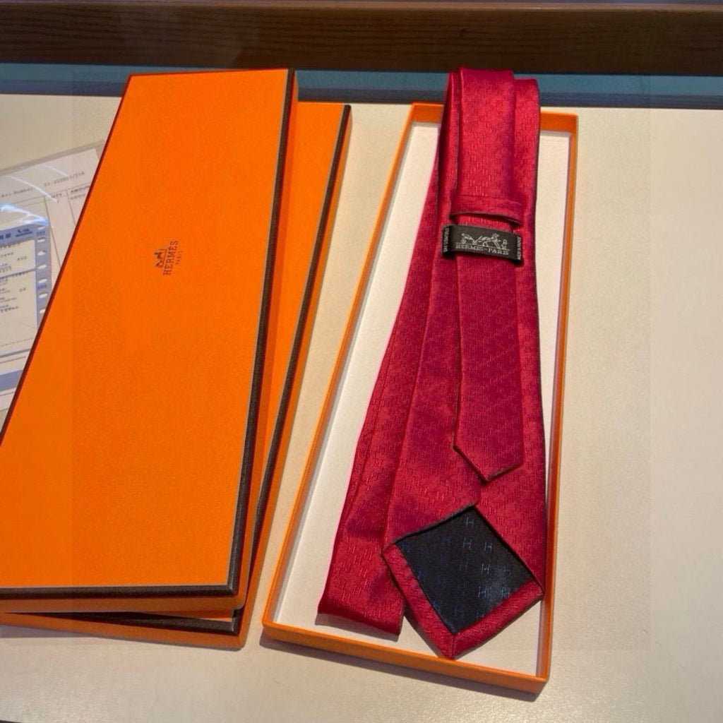 Hermès Men's Diamond H Pattern Silk Tie
