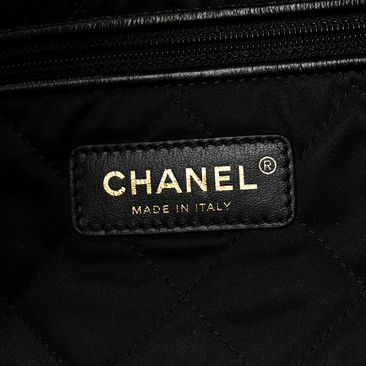Shiny Calfskin Quilted Small Chanel 22 Black