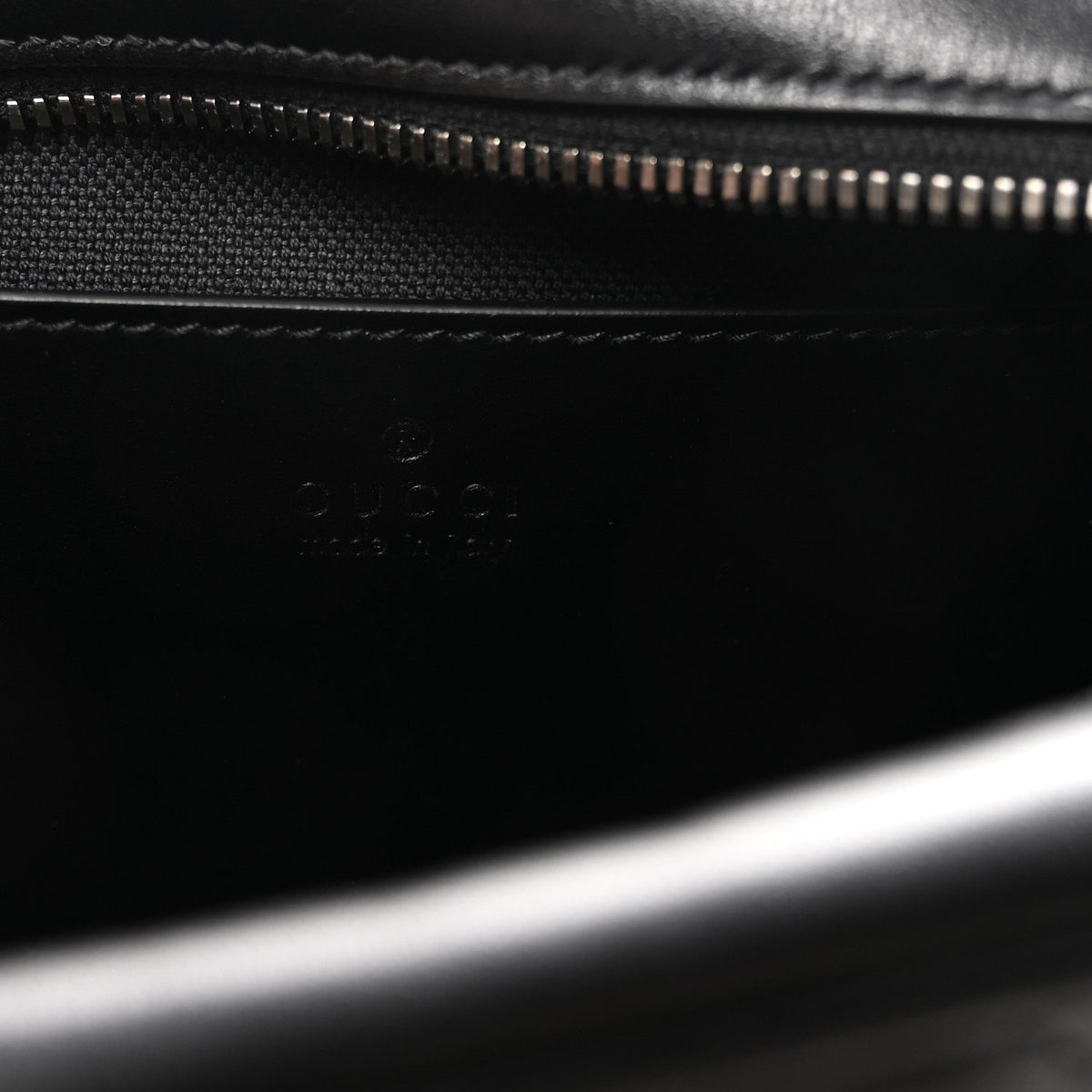 Calfskin Matelasse Monochrome Small GG Marmont Chain Shoulder Bag Black