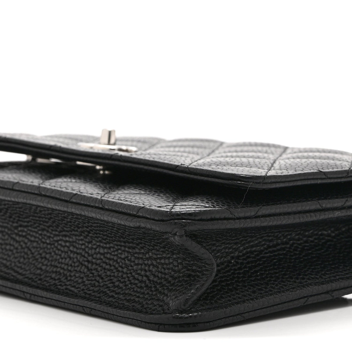 Caviar Quilted CC Turnlock Wallet On Chain WOC Black