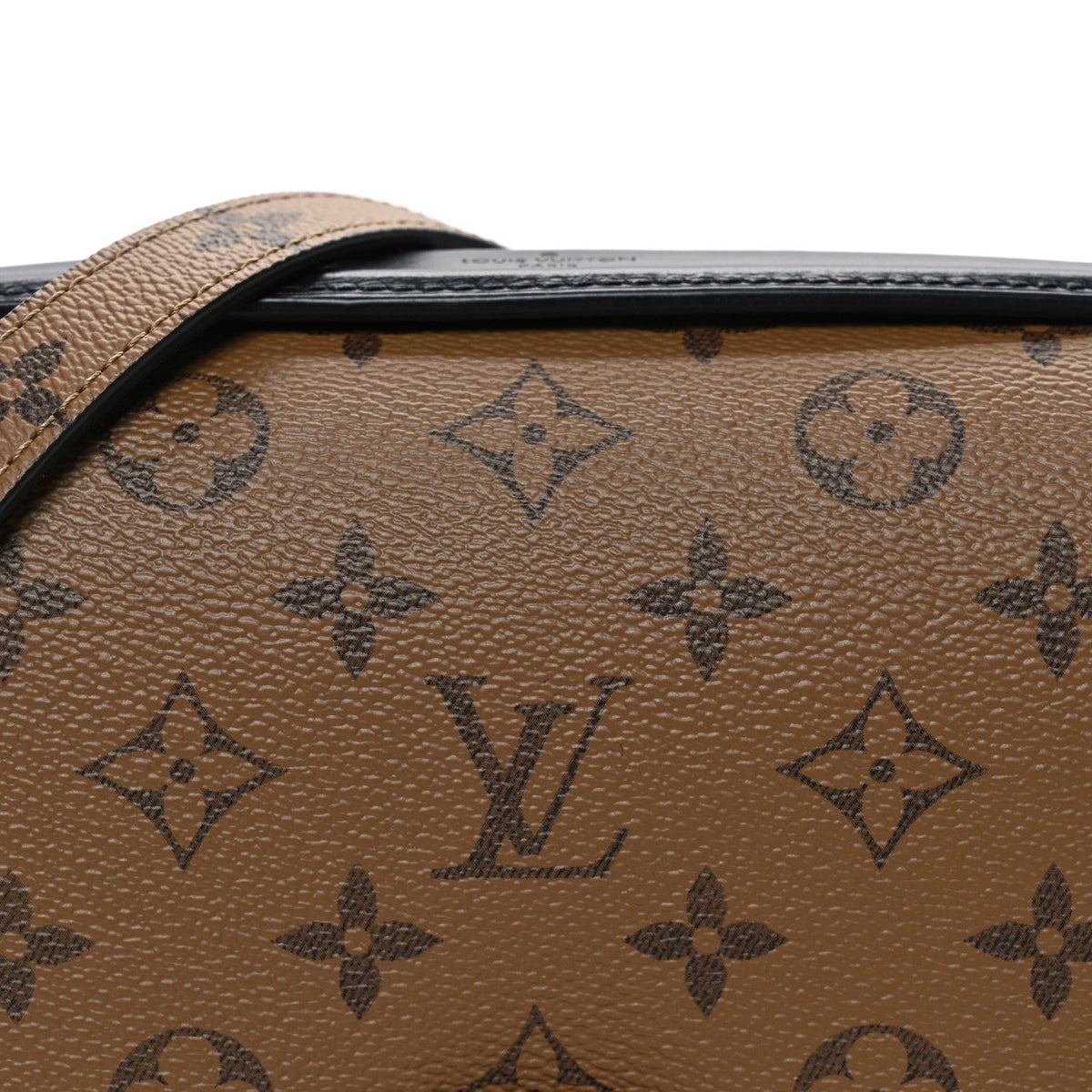 Reverse Monogram Pochette Metis