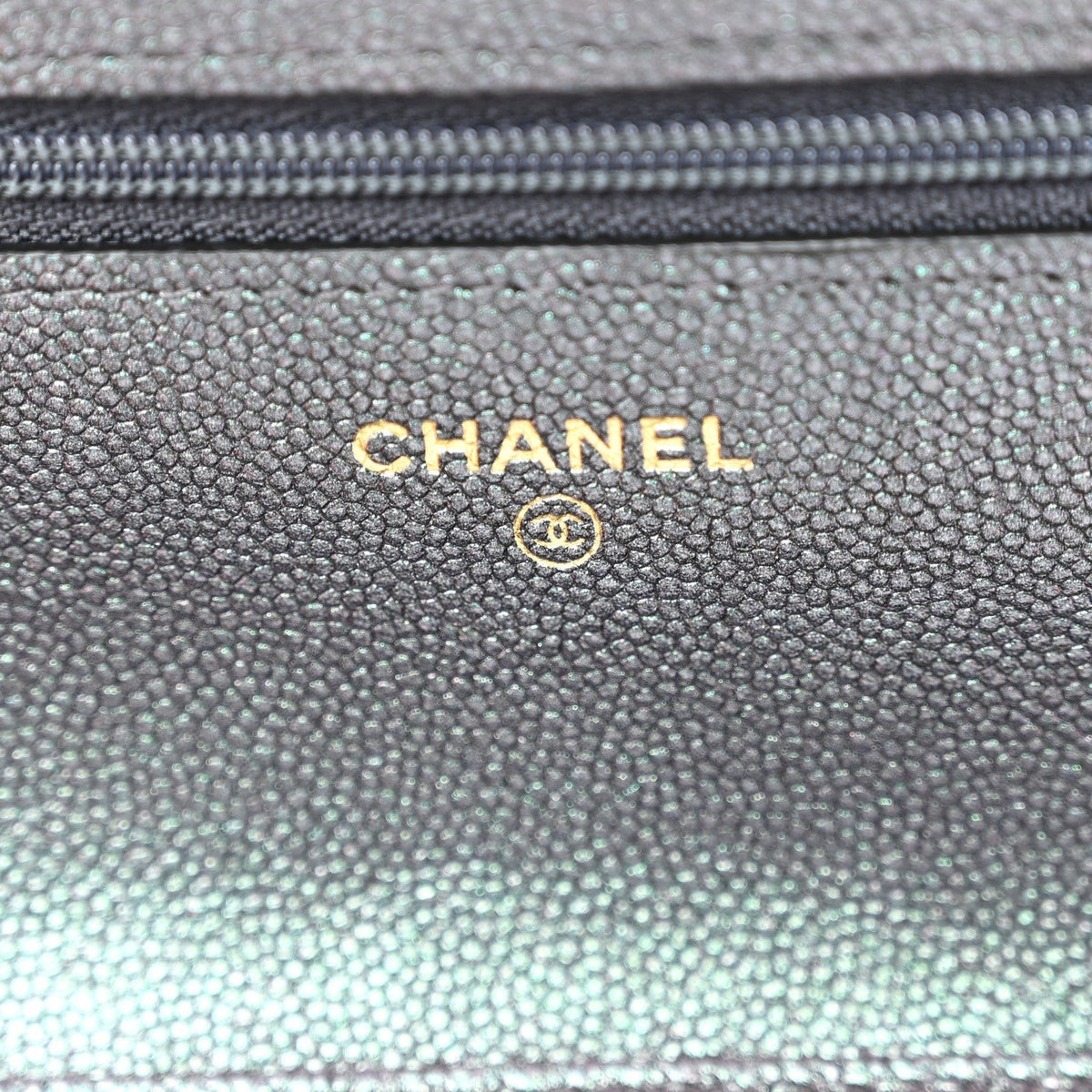 Iridescent Caviar Quilted Wallet On Chain WOC Green