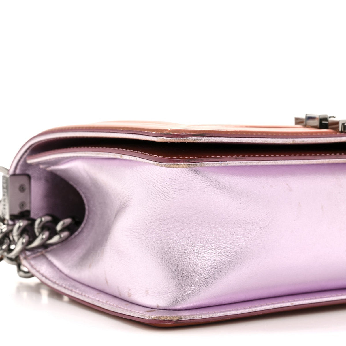 Metallic Patent Calfskin Quilted Medium Boy Flap Light Pink