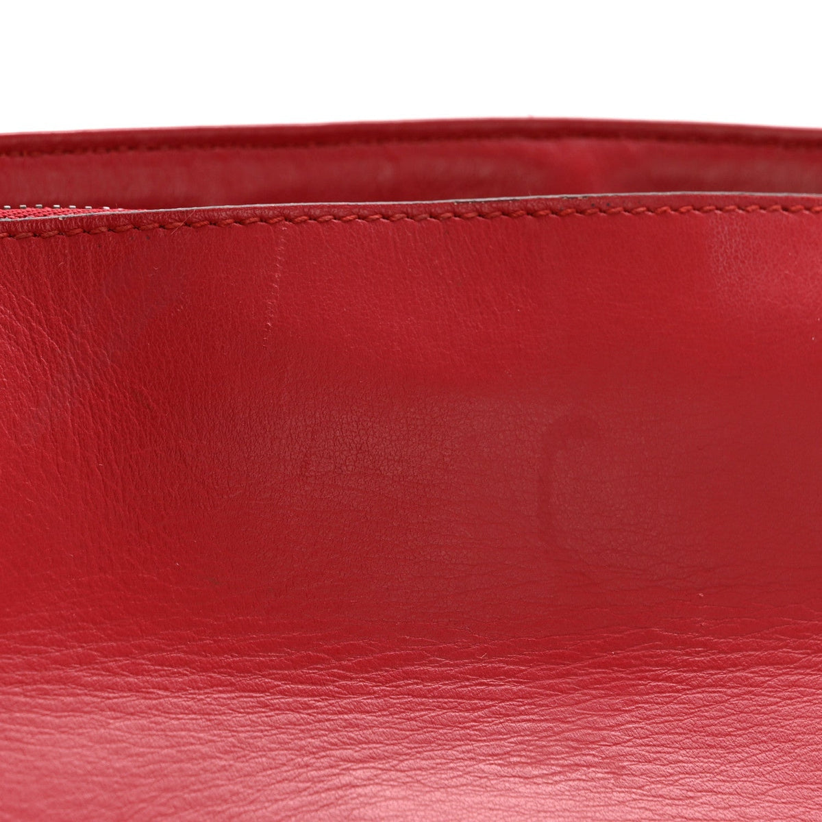 Calfskin Matelasse Small GG Marmont Shoulder Bag Hibiscus Red