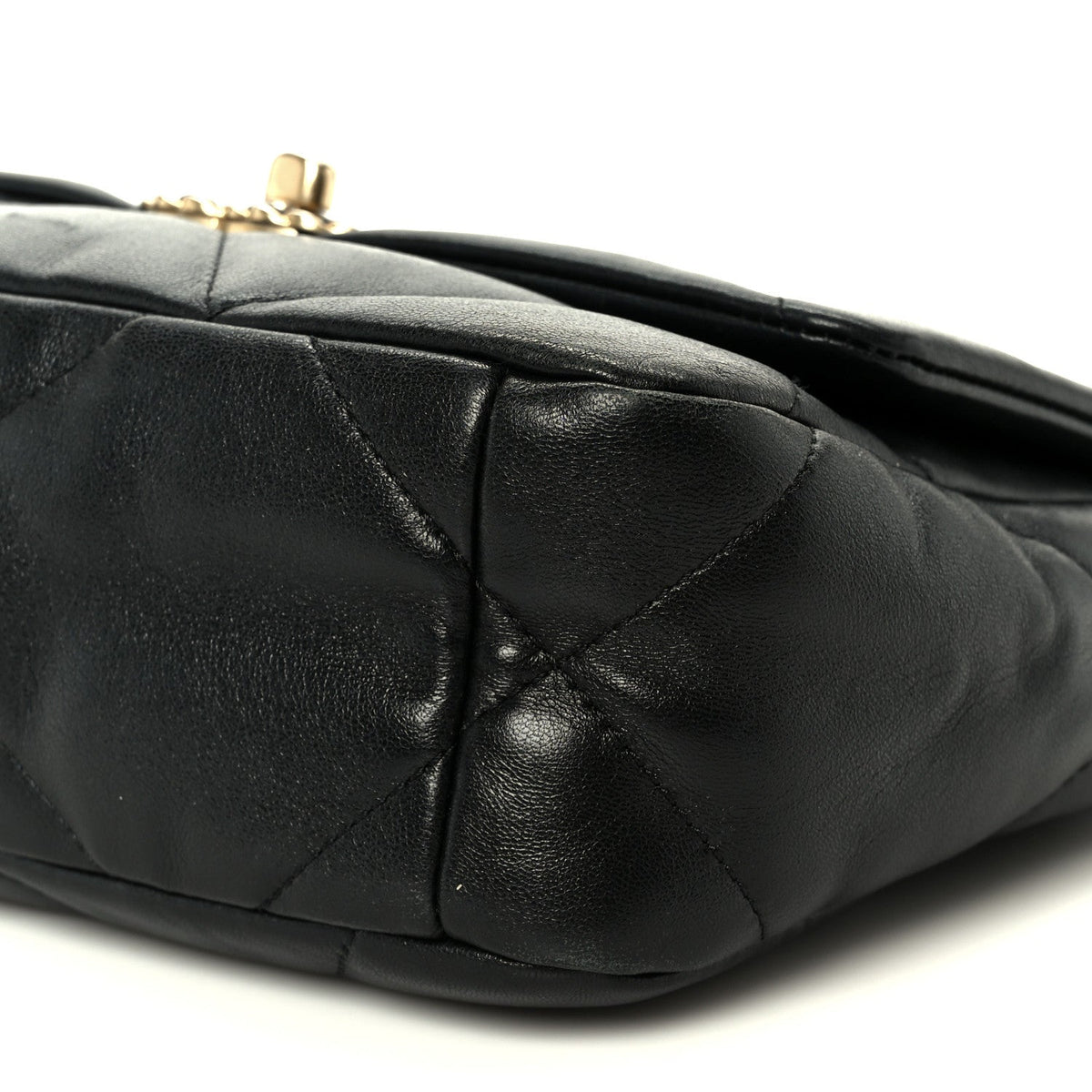 Lambskin Quilted Medium Chanel 19 Flap Black