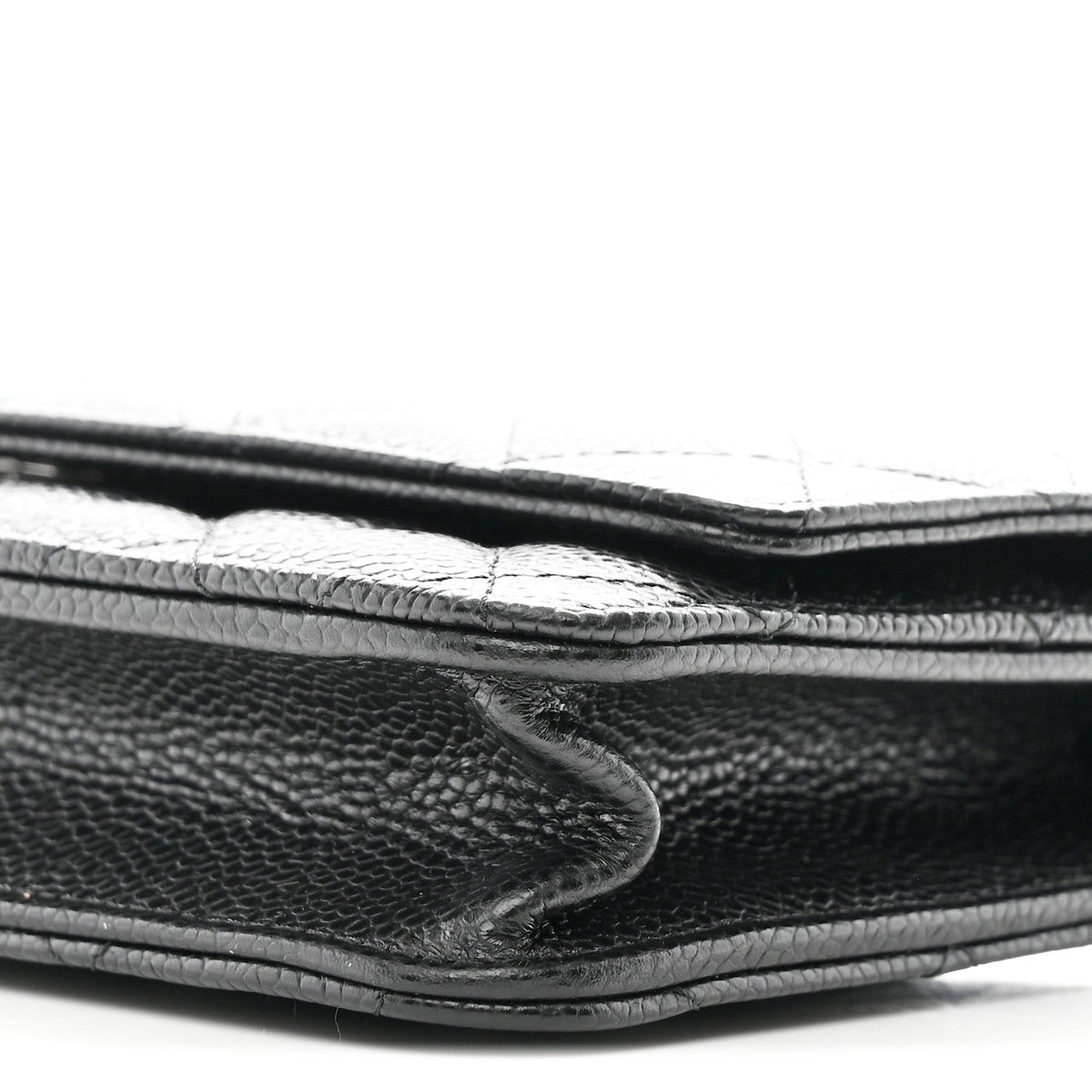 Caviar Quilted Wallet on Chain WOC Black
