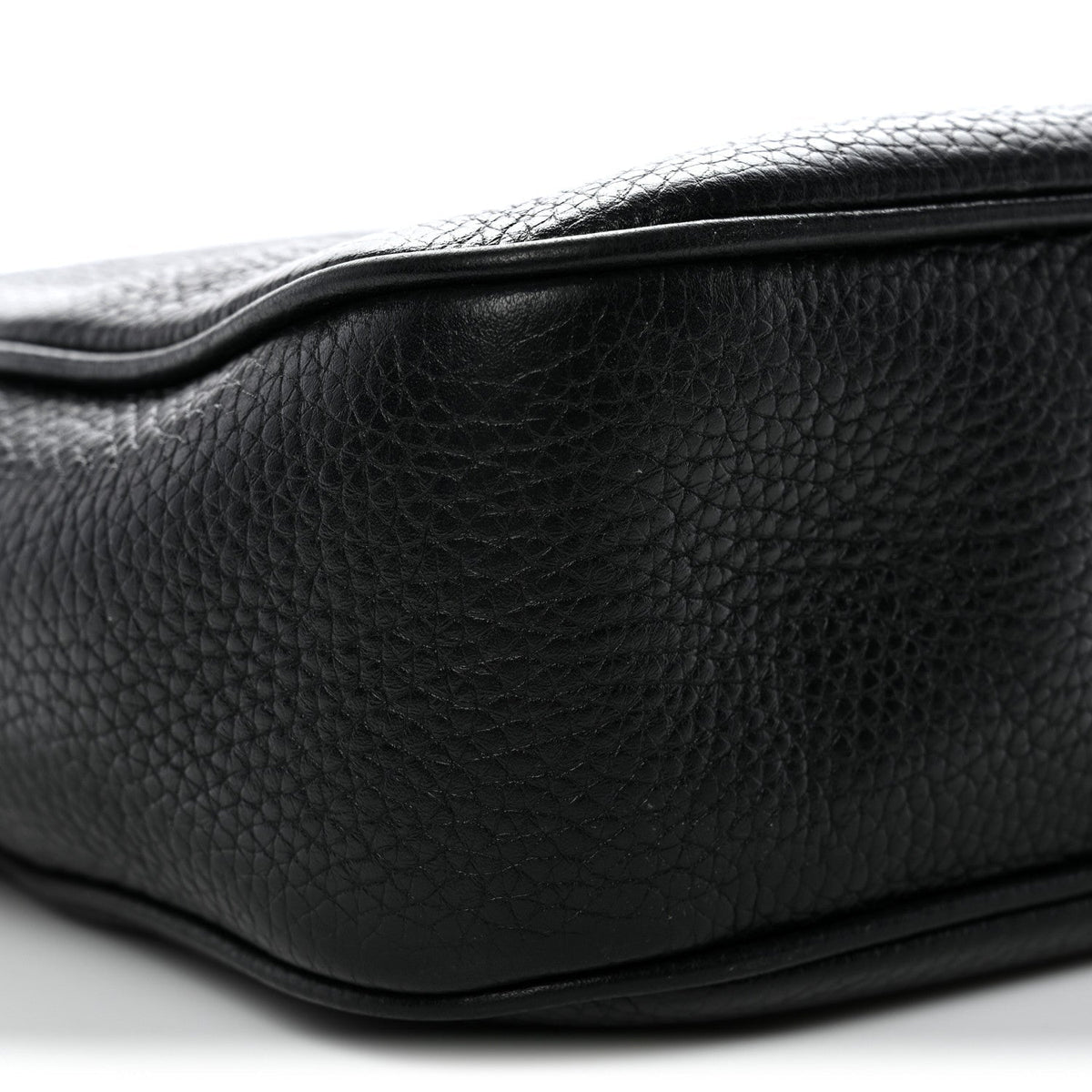 Pebbled Calfskin Small Soho Disco Bag Black