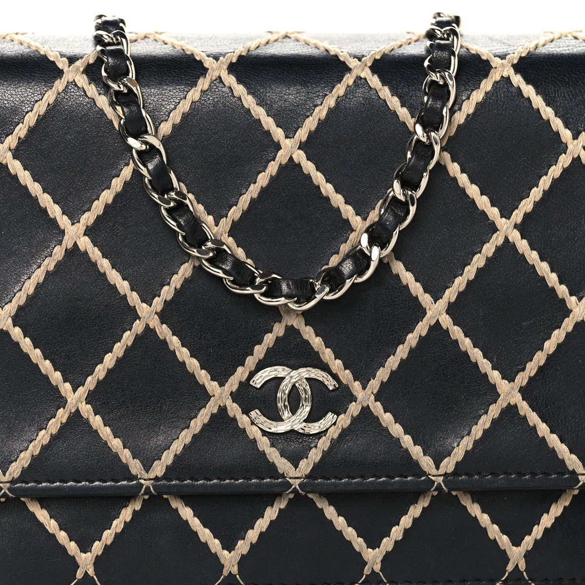 Calfskin Diamond Stitch Wallet On Chain WOC Black